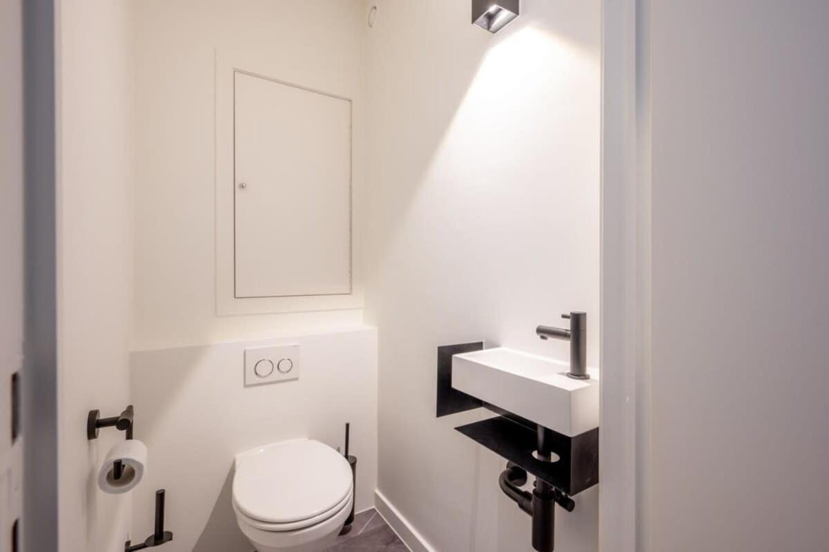 Huswell - High End Apartment Nearby The Beach In Knokke With Parking Exterior foto