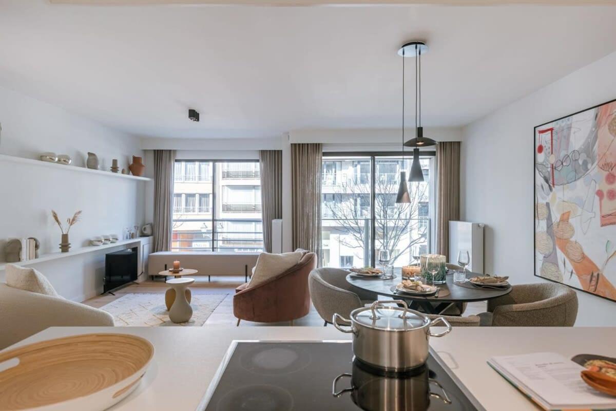 Huswell - High End Apartment Nearby The Beach In Knokke With Parking Exterior foto