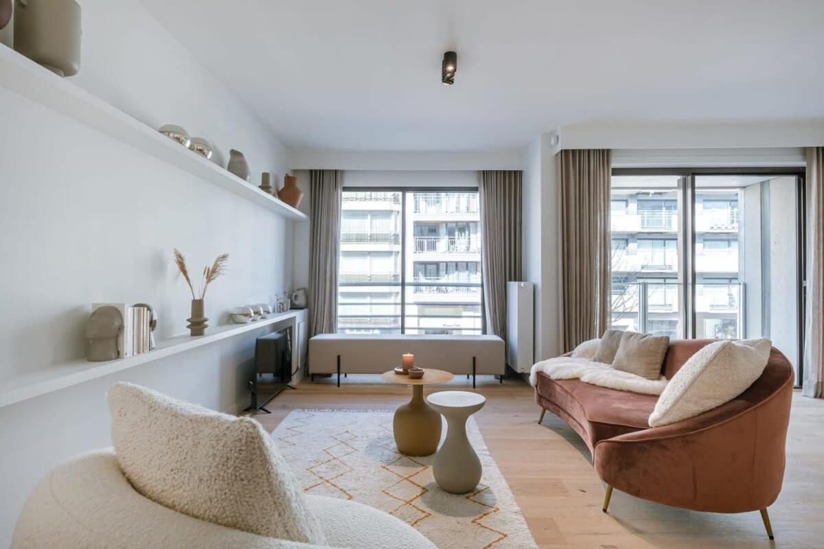 Huswell - High End Apartment Nearby The Beach In Knokke With Parking Exterior foto
